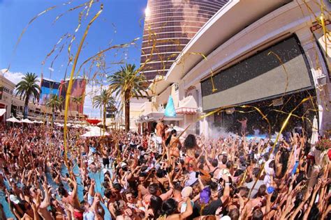 encore beach club day party.